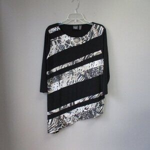 Womens Chico's Travelers Collection Blouse Animal Print Long Sleeve